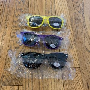 Truly Hard Seltzer Sunglasses - lot of 3